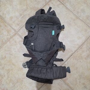 Infantino 4-in-1 Convertible Baby Wear